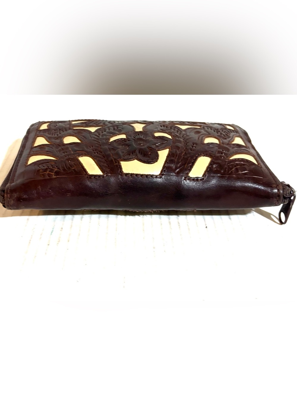 Vintage Brown Leather Cutout Floral Clutch with Cream Underlay - Picture 3 of 5